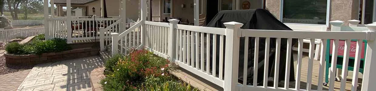 White vinyl deck railing
